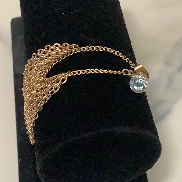 NWOT Gold Tone Post Chain Earrings - Picture 2 of 8